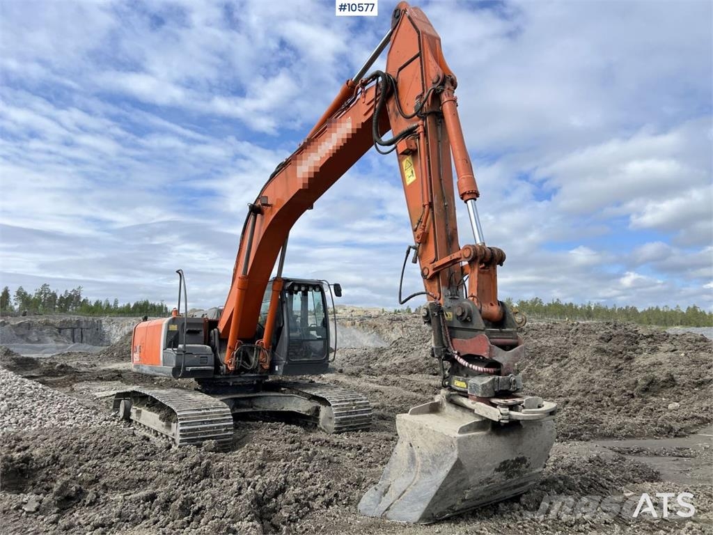 Hitachi ZX250 LC-3 with tiltrotator and bucket 履帶式 挖土機/掘鑿機/挖掘機