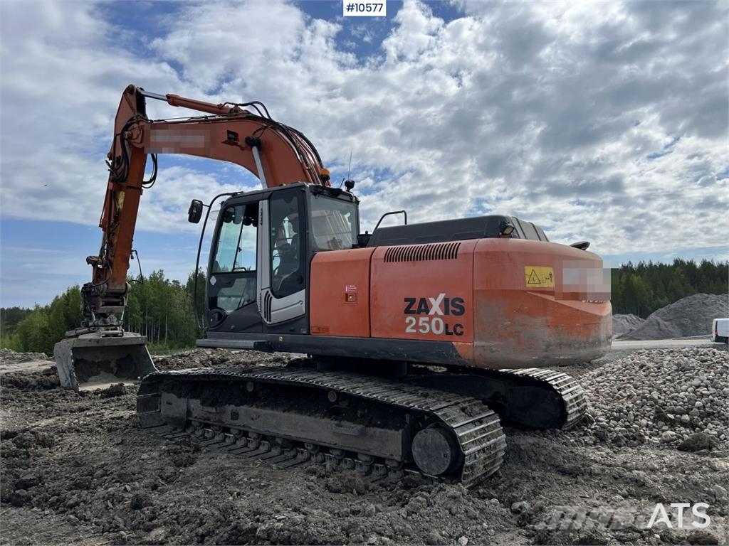 Hitachi ZX250 LC-3 with tiltrotator and bucket 履帶式 挖土機/掘鑿機/挖掘機