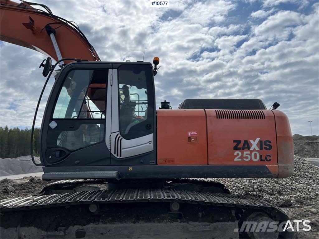 Hitachi ZX250 LC-3 with tiltrotator and bucket 履帶式 挖土機/掘鑿機/挖掘機
