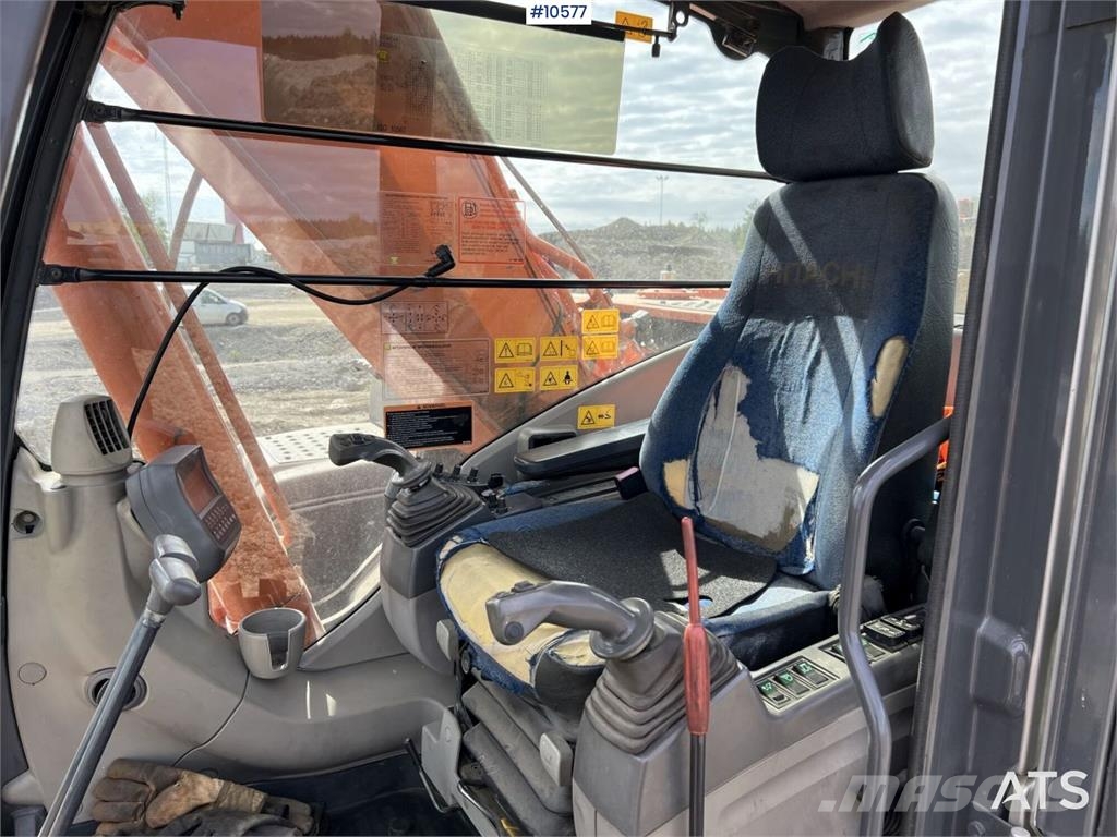 Hitachi ZX250 LC-3 with tiltrotator and bucket 履帶式 挖土機/掘鑿機/挖掘機