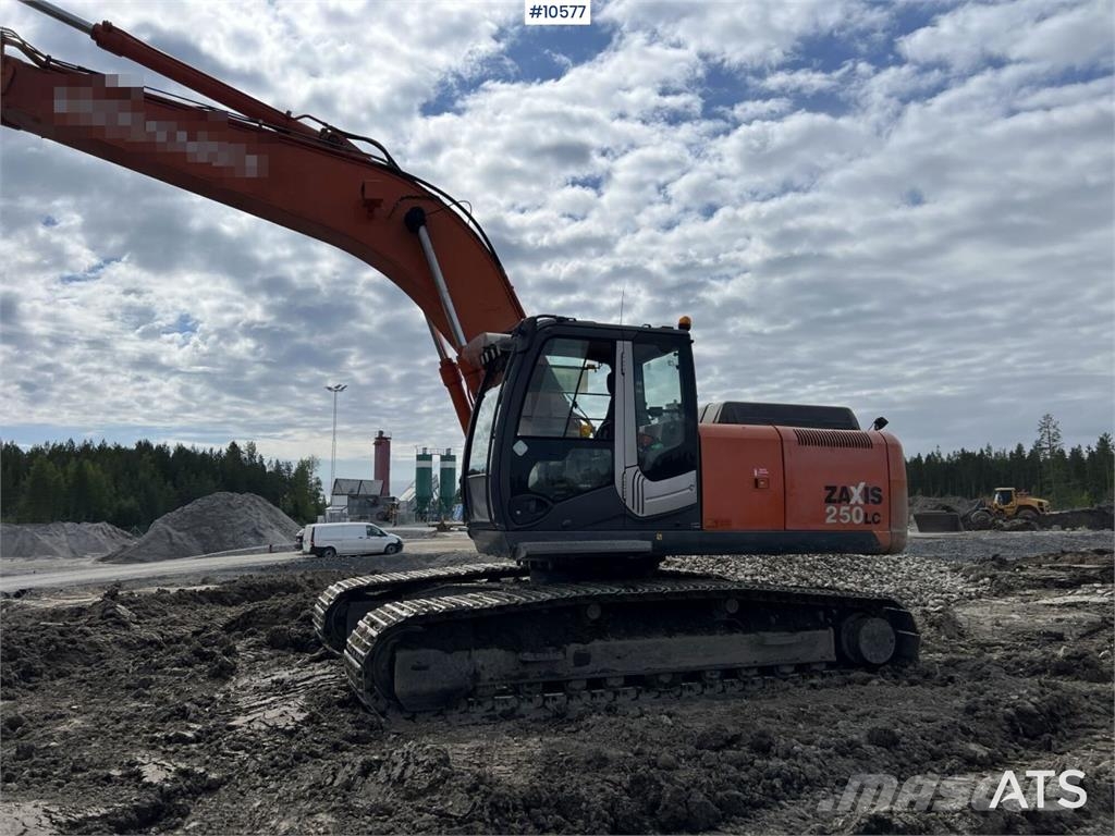 Hitachi ZX250 LC-3 with tiltrotator and bucket 履帶式 挖土機/掘鑿機/挖掘機