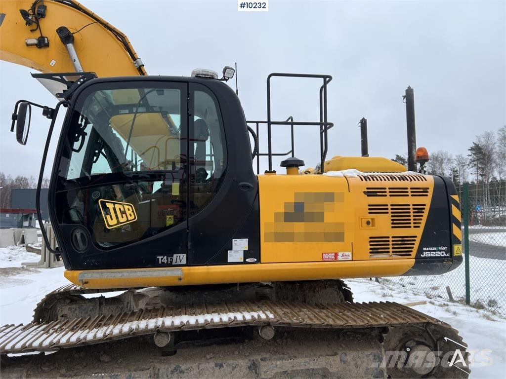 JCB JS 220 LC 履带挖掘机