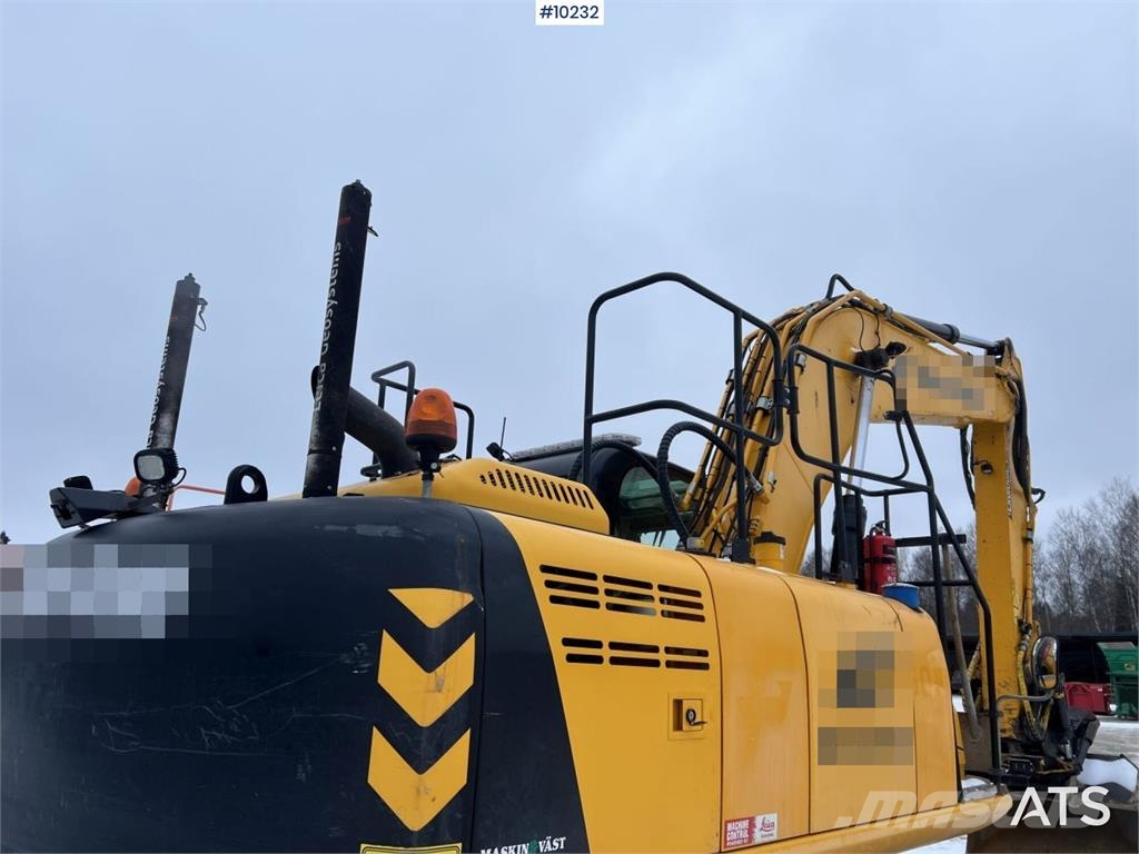 JCB JS 220 LC 履带挖掘机