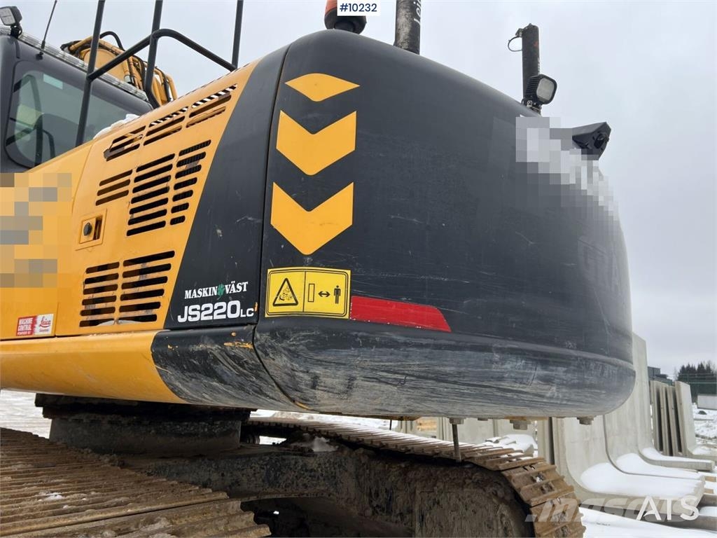 JCB JS 220 LC 履带挖掘机