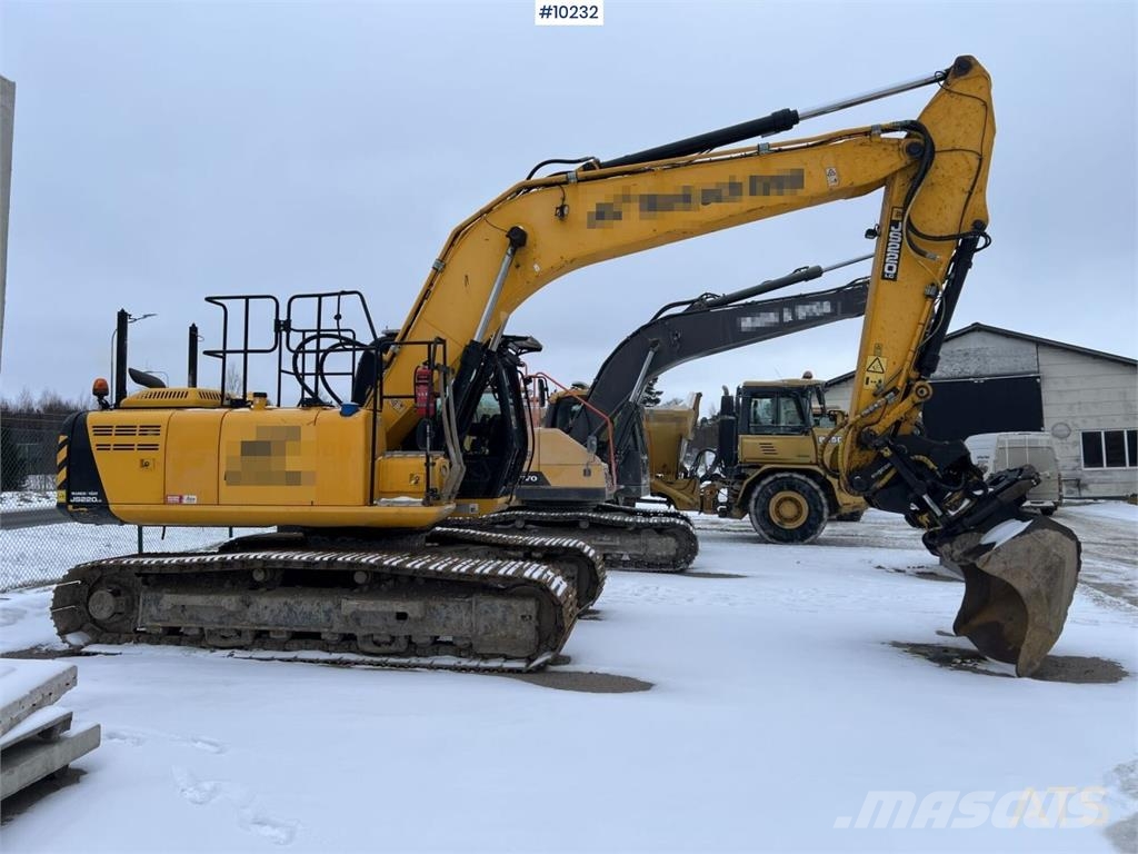 JCB JS 220 LC 履带挖掘机