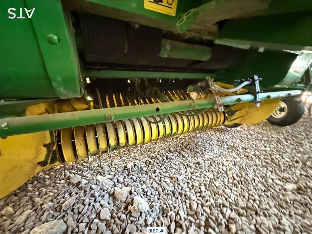 John Deere 580 Round Baler Ronde-balenpersen