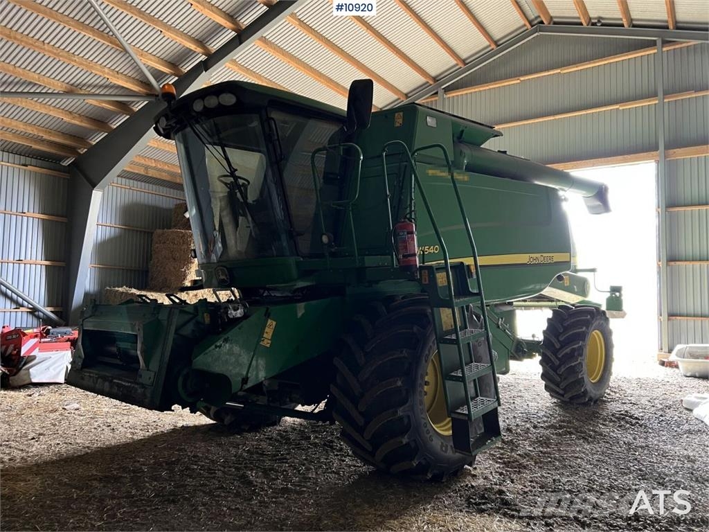 John Deere W540 حصادات