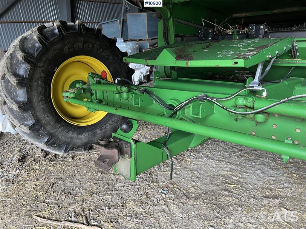 John Deere W540 حصادات