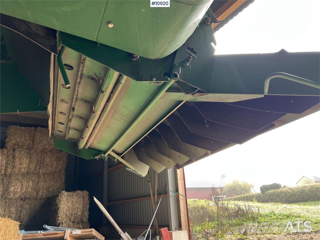 John Deere W540 حصادات