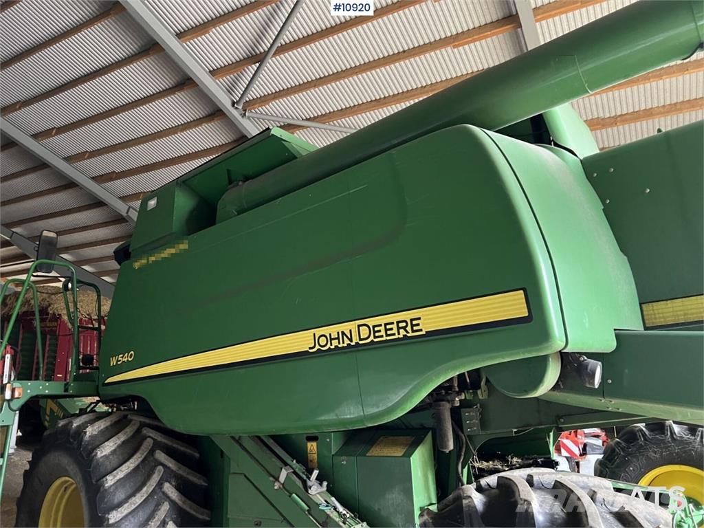 John Deere W540 حصادات