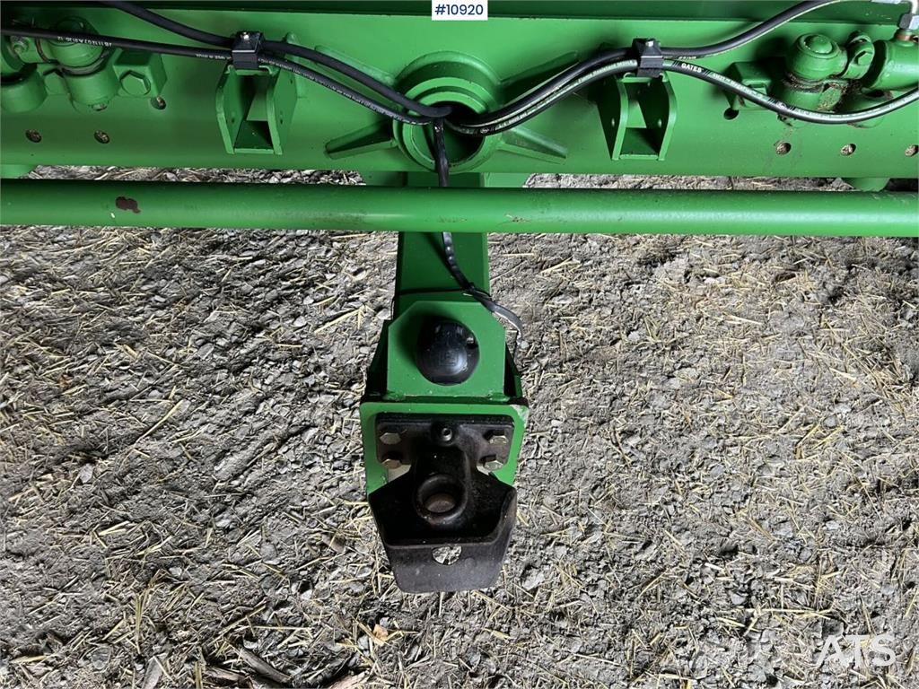 John Deere W540 حصادات