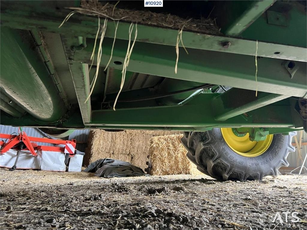 John Deere W540 حصادات
