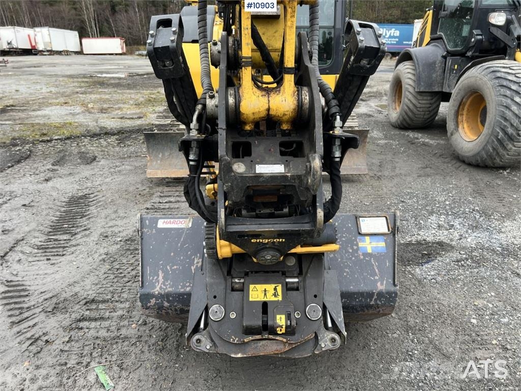 Komatsu PC78US with Bucket Crawler excavators