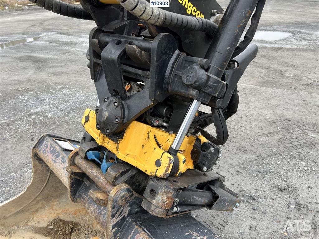 Komatsu PC78US with Bucket Crawler excavators