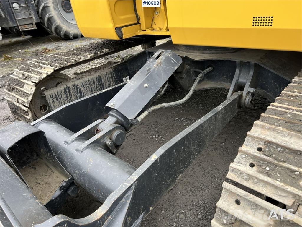 Komatsu PC78US with Bucket Crawler excavators