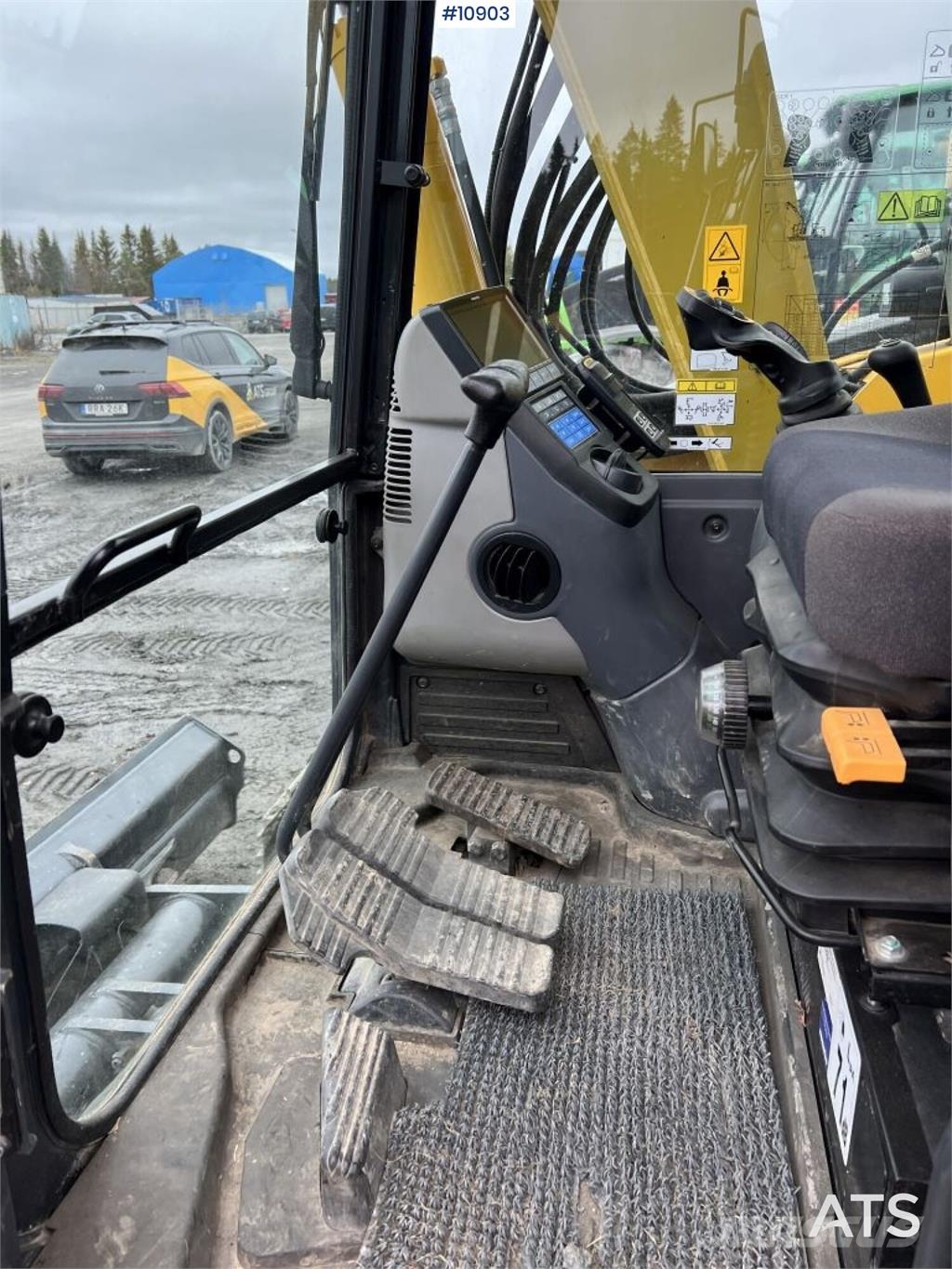 Komatsu PC78US with Bucket Crawler excavators