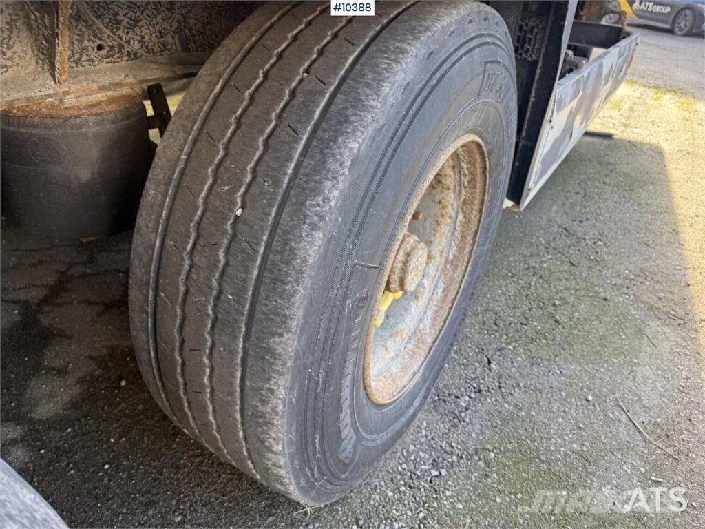 Krone SD Refrigerated and Freezer Trailer Kühlauflieger