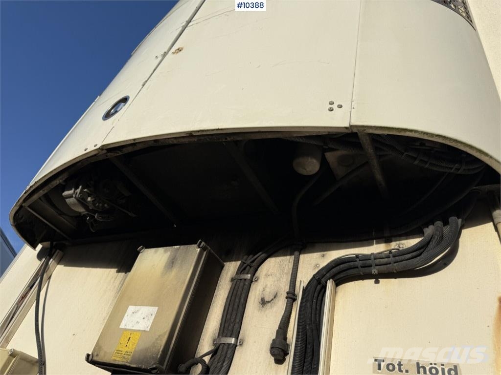 Krone SD Refrigerated and Freezer Trailer Kühlauflieger