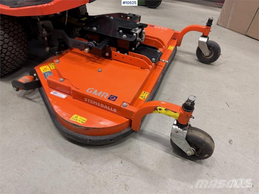 Kubota F1900 Diesel 4WD Ride-On Mower Gå-bak gressklippere