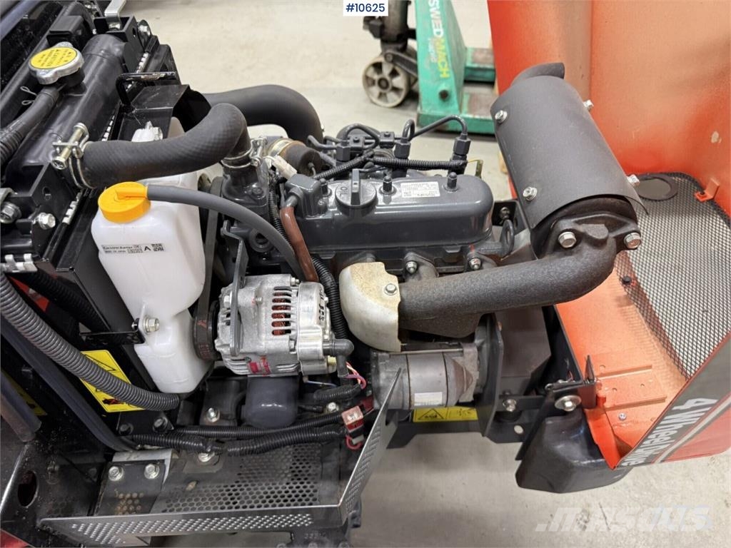 Kubota F1900 Diesel 4WD Ride-On Mower Gå-bak gressklippere