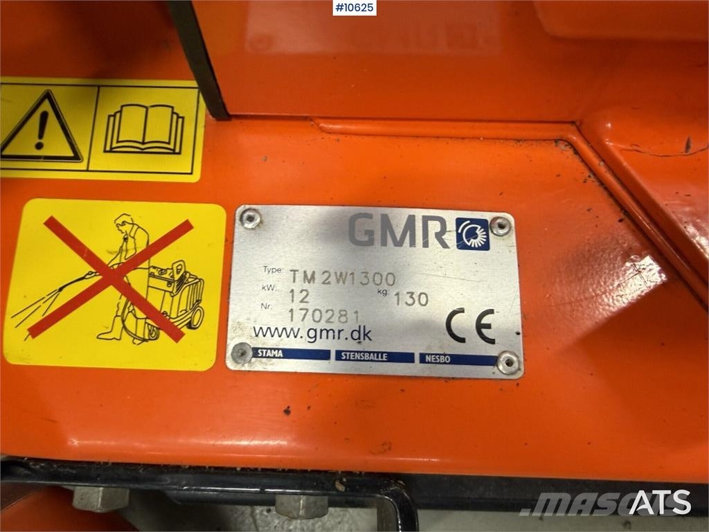 Kubota F1900 Diesel 4WD Ride-On Mower Gå-bak gressklippere