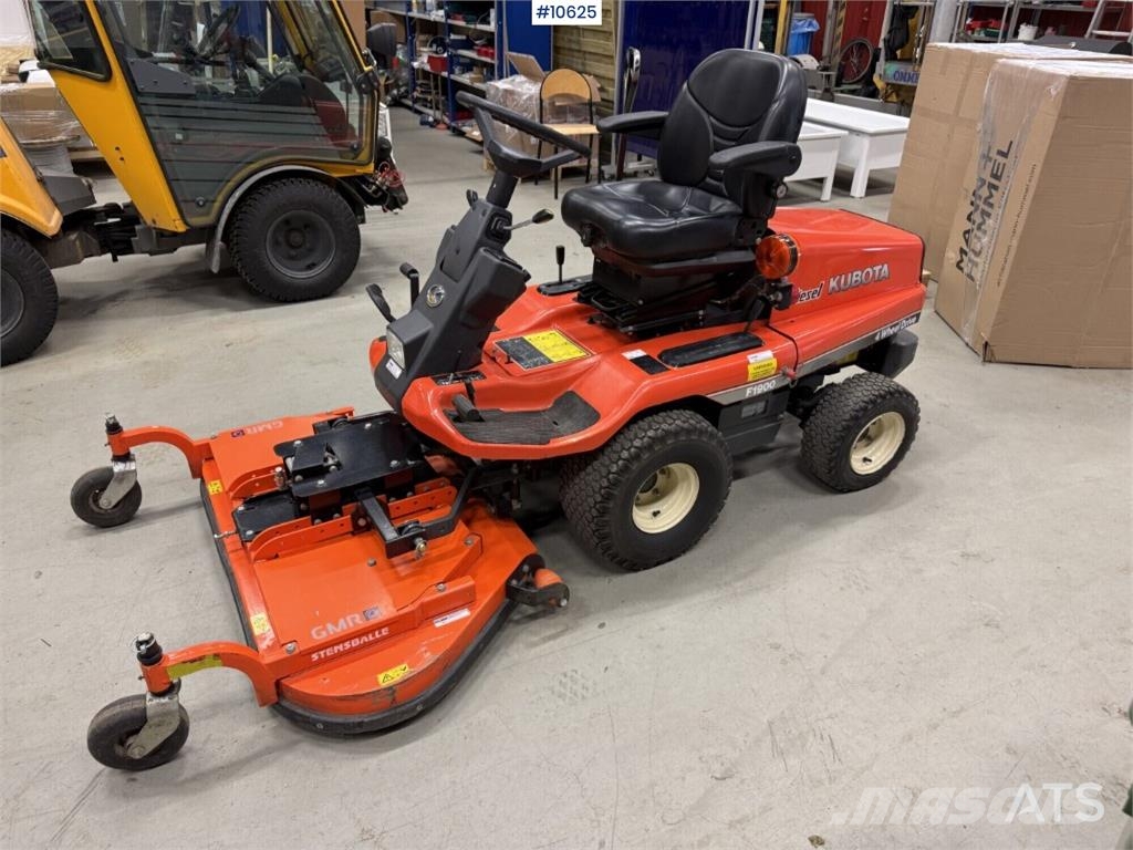 Kubota F1900 Diesel 4WD Ride-On Mower Gå-bak gressklippere