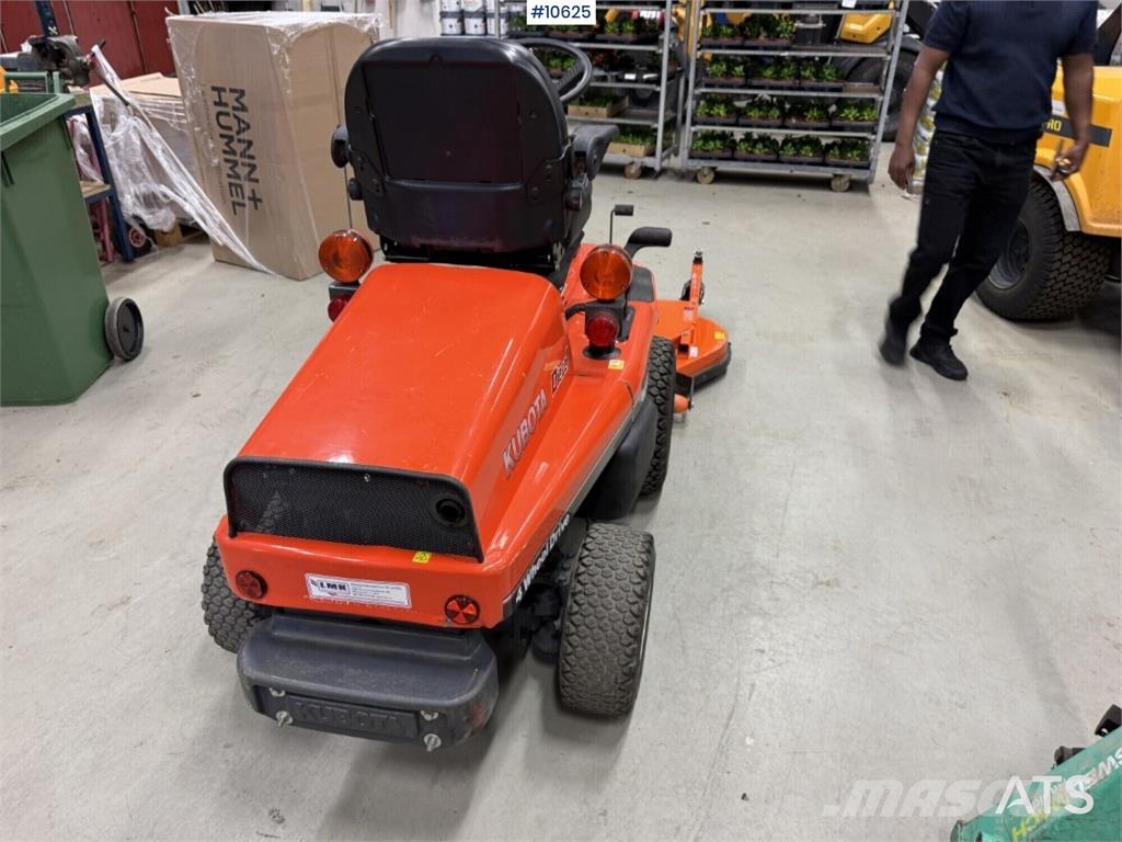 Kubota F1900 Diesel 4WD Ride-On Mower Gå-bak gressklippere
