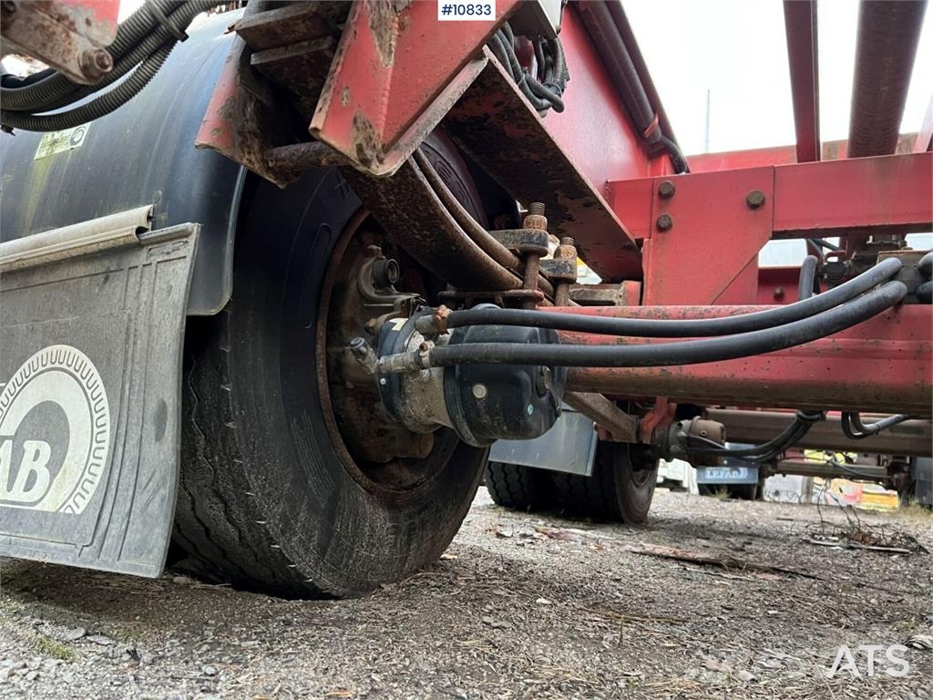LEFAB V4 100 Log Trailer, 4-Axle Kokmateriālu vešanas piekabes