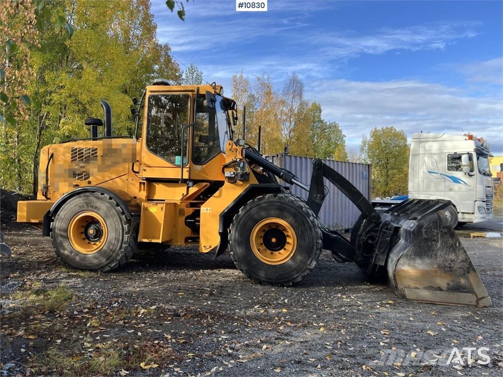 Ljungby L15 Wheel Loader with Attachments Rataslaadurid