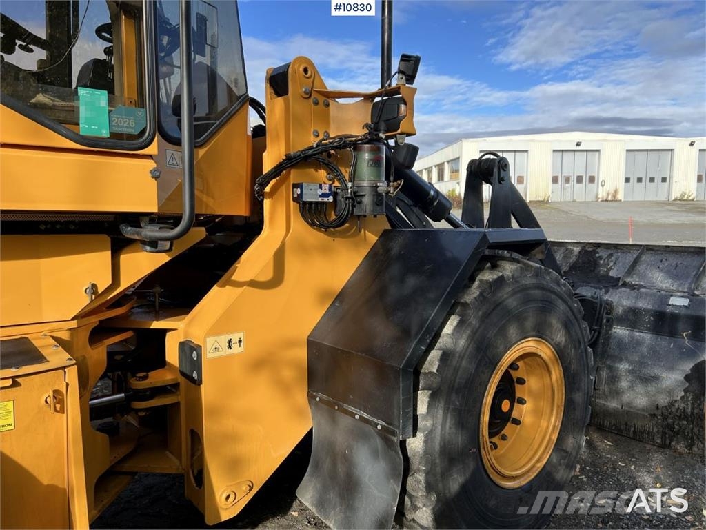 Ljungby L15 Wheel Loader with Attachments Rataslaadurid