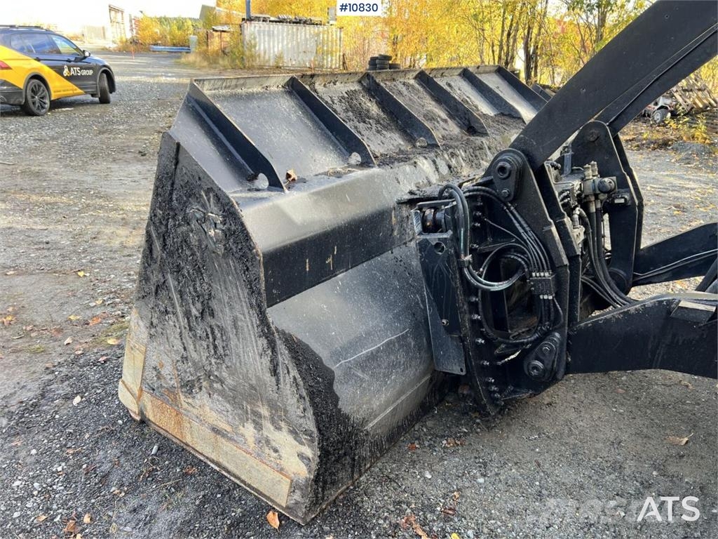 Ljungby L15 Wheel Loader with Attachments Rataslaadurid
