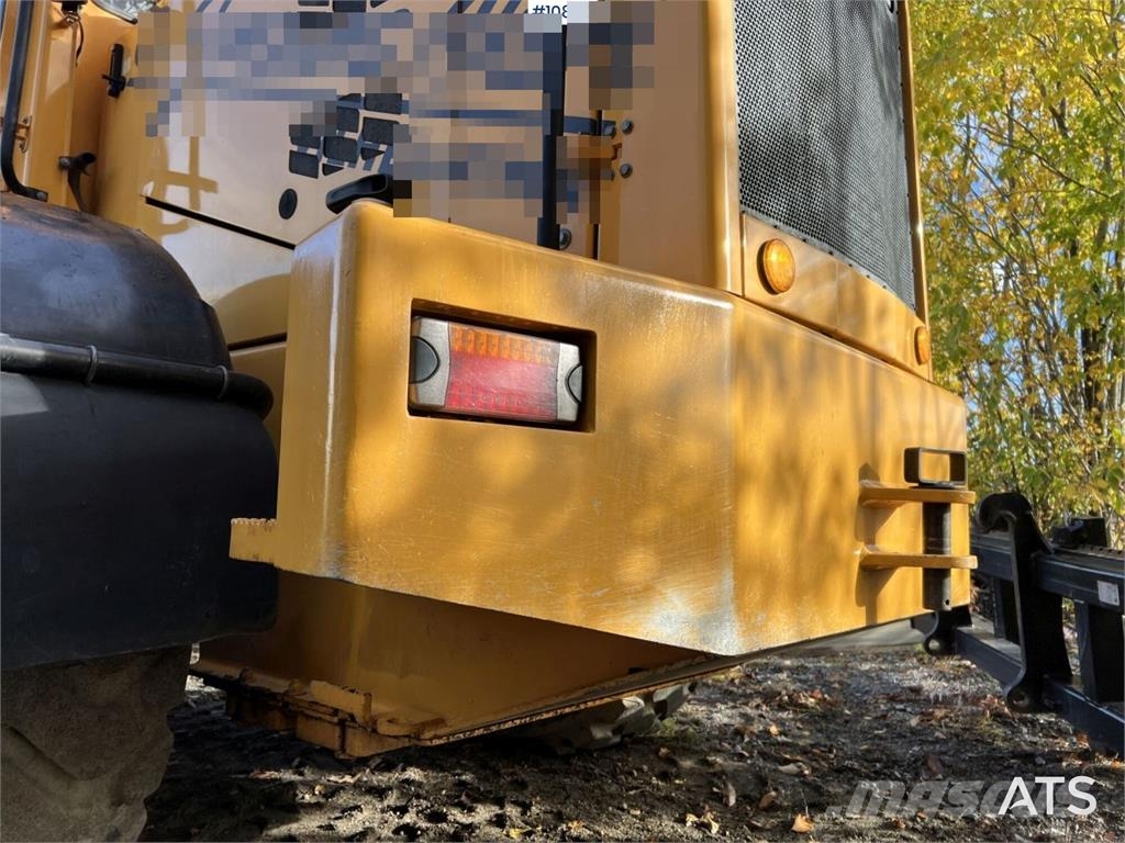 Ljungby L15 Wheel Loader with Attachments Rataslaadurid