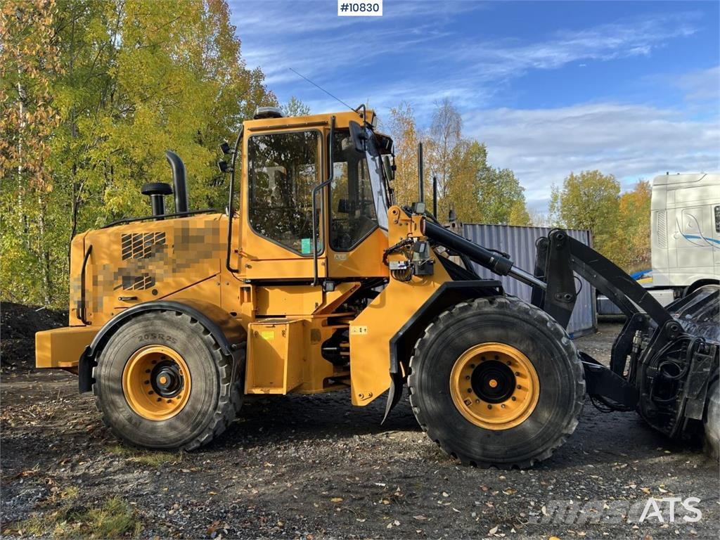 Ljungby L15 Wheel Loader with Attachments Rataslaadurid