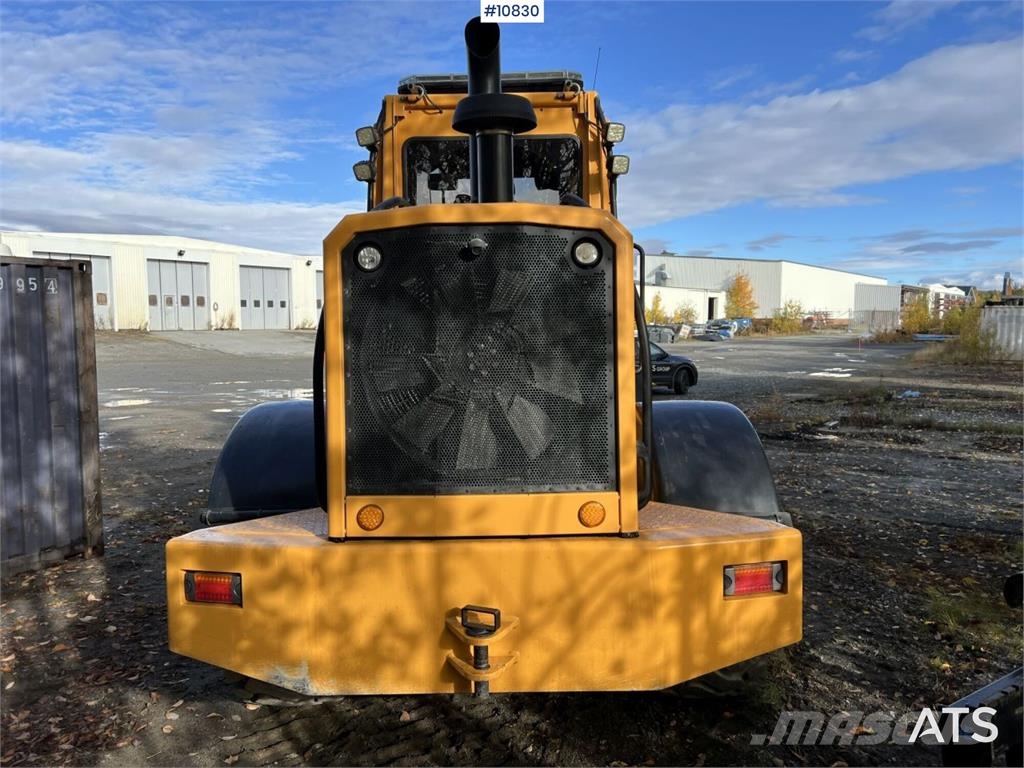 Ljungby L15 Wheel Loader with Attachments Rataslaadurid