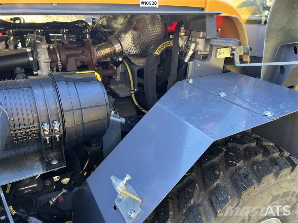 LM Trac 587 Skid steer loderler