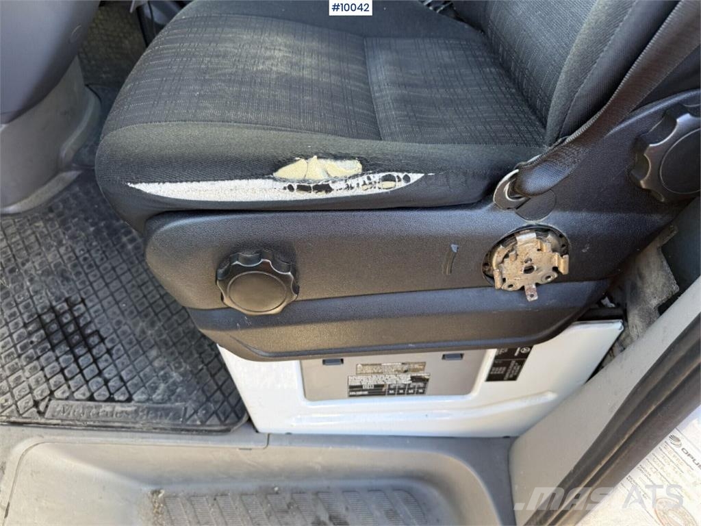 Mercedes-Benz Sprinter Camiones con caja de remolque