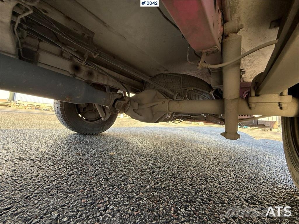Mercedes-Benz Sprinter Camiones con caja de remolque