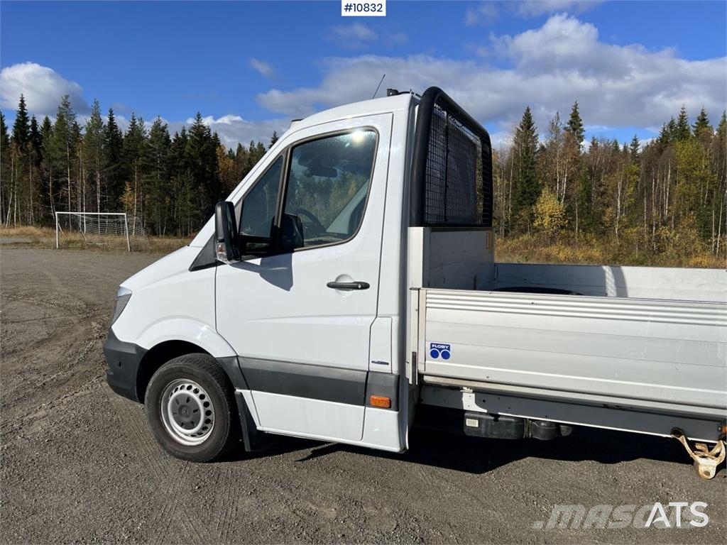 Mercedes-Benz Sprinter Platformas/izkraušana no sāniem