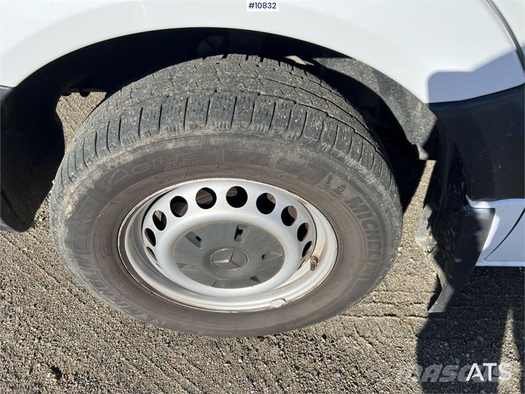 Mercedes-Benz Sprinter Platformas/izkraušana no sāniem