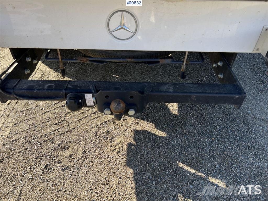 Mercedes-Benz Sprinter Platformas/izkraušana no sāniem