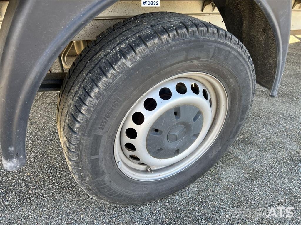 Mercedes-Benz Sprinter Platformas/izkraušana no sāniem