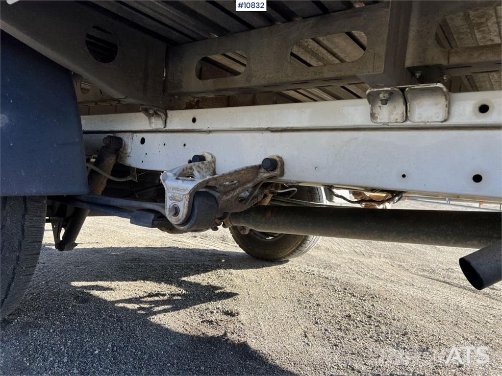 Mercedes-Benz Sprinter Platformas/izkraušana no sāniem