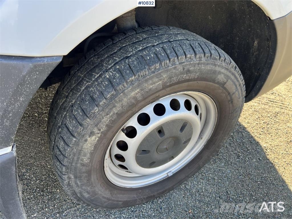 Mercedes-Benz Sprinter Platformas/izkraušana no sāniem