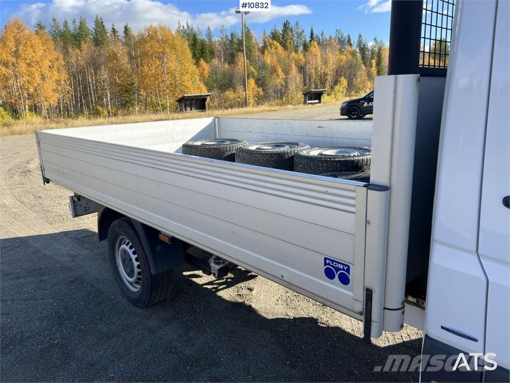 Mercedes-Benz Sprinter Platformas/izkraušana no sāniem