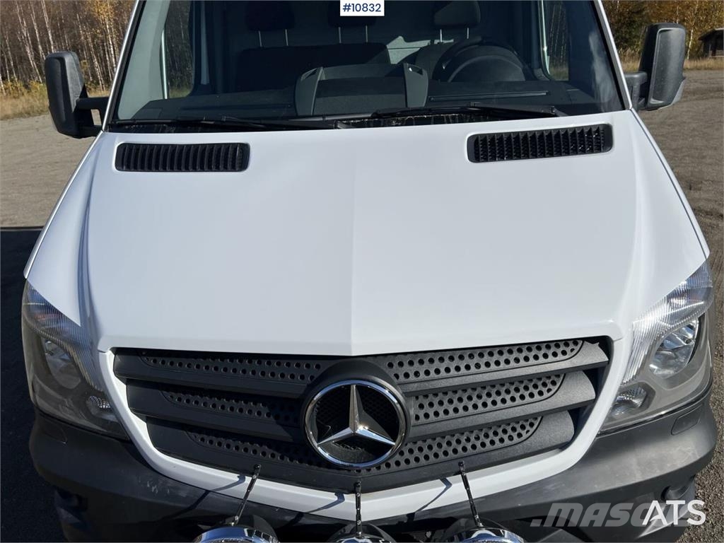 Mercedes-Benz Sprinter Platformas/izkraušana no sāniem