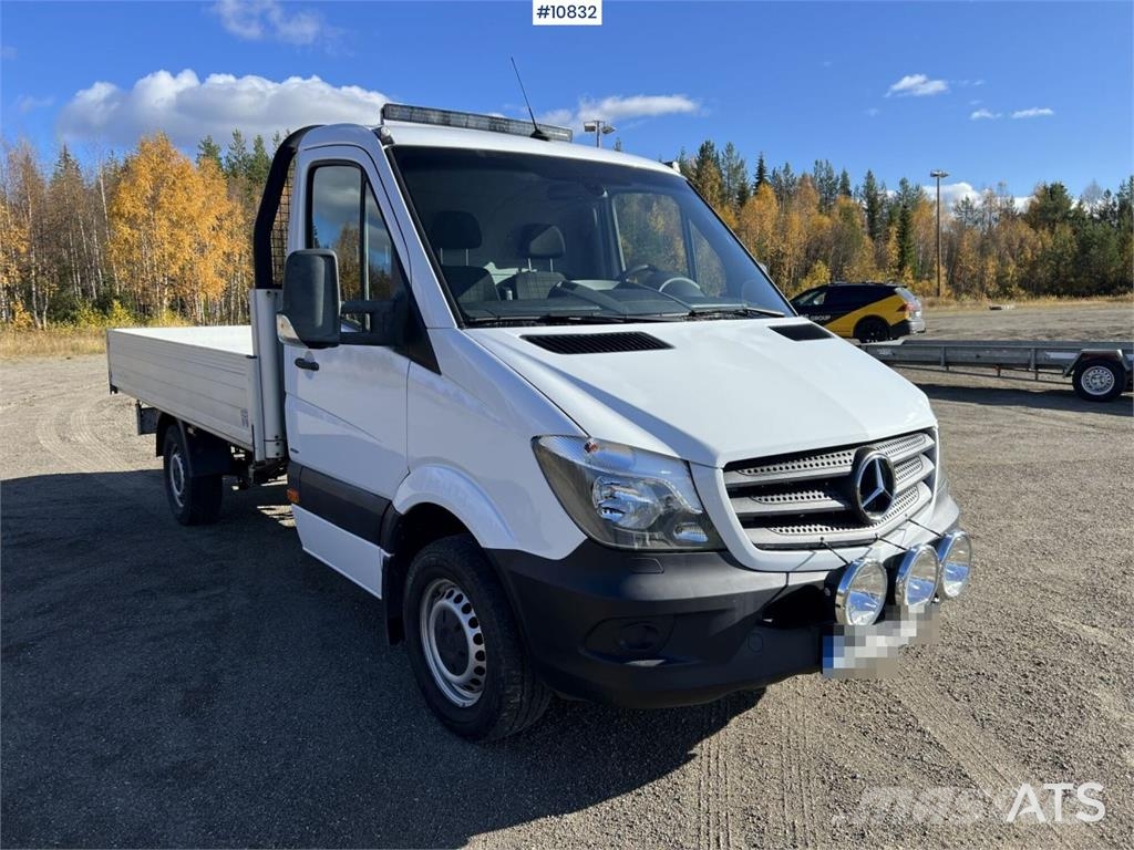 Mercedes-Benz Sprinter Platformas/izkraušana no sāniem
