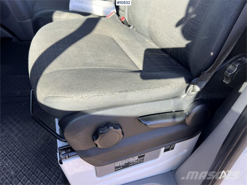 Mercedes-Benz Sprinter Platformas/izkraušana no sāniem