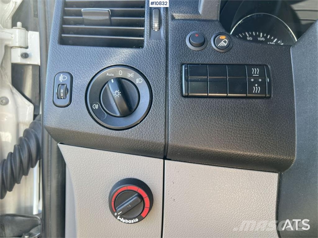 Mercedes-Benz Sprinter Platformas/izkraušana no sāniem