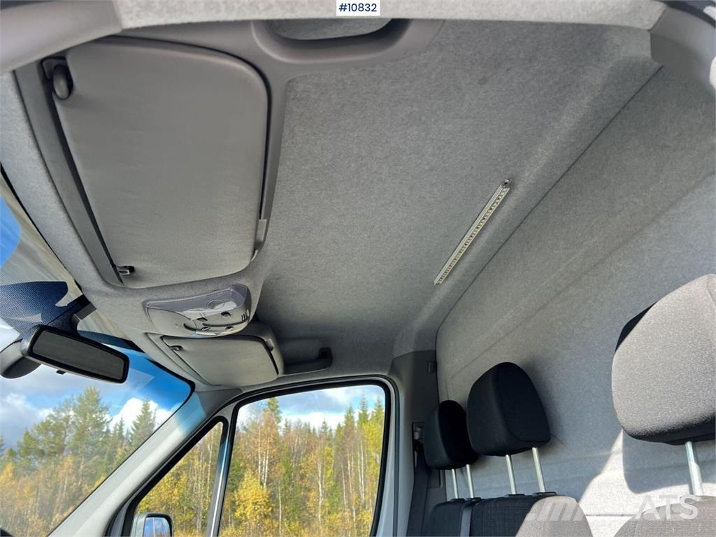 Mercedes-Benz Sprinter Platformas/izkraušana no sāniem