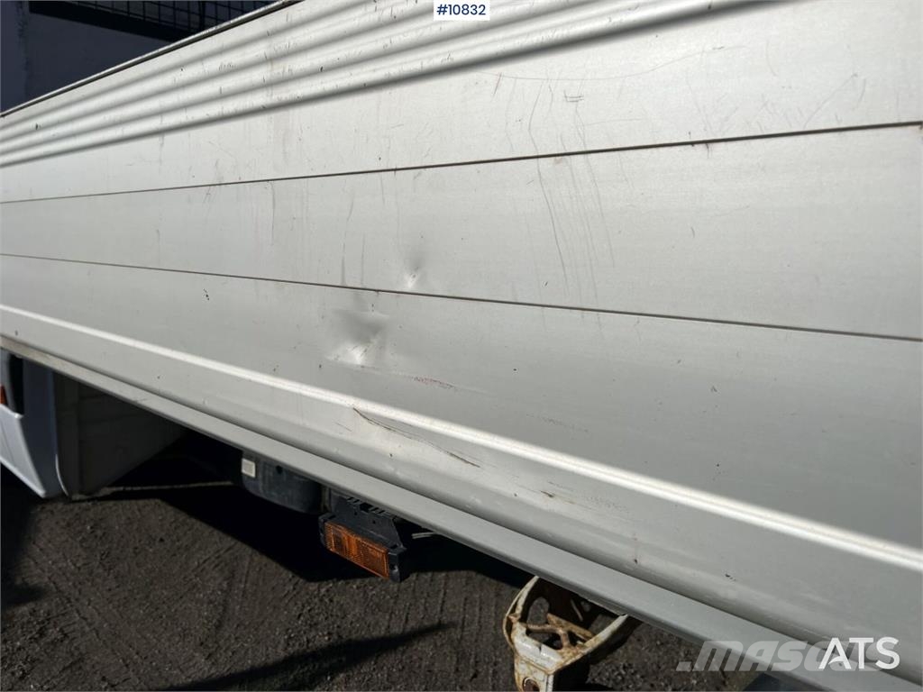 Mercedes-Benz Sprinter Platformas/izkraušana no sāniem